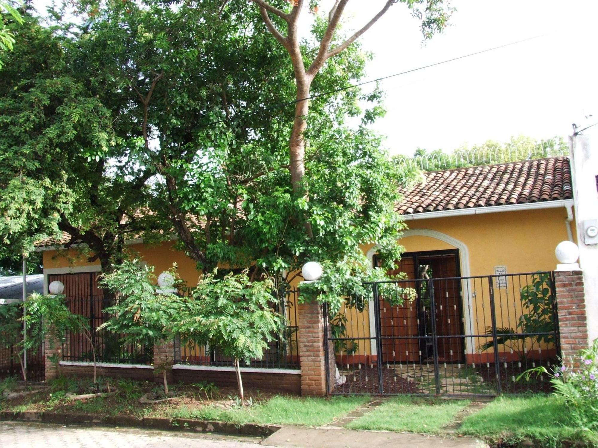 Hotel Casa Barcelona กรานาดา ภายนอก รูปภาพ